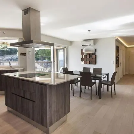 Studio, Emplacement Incroyable نيس
